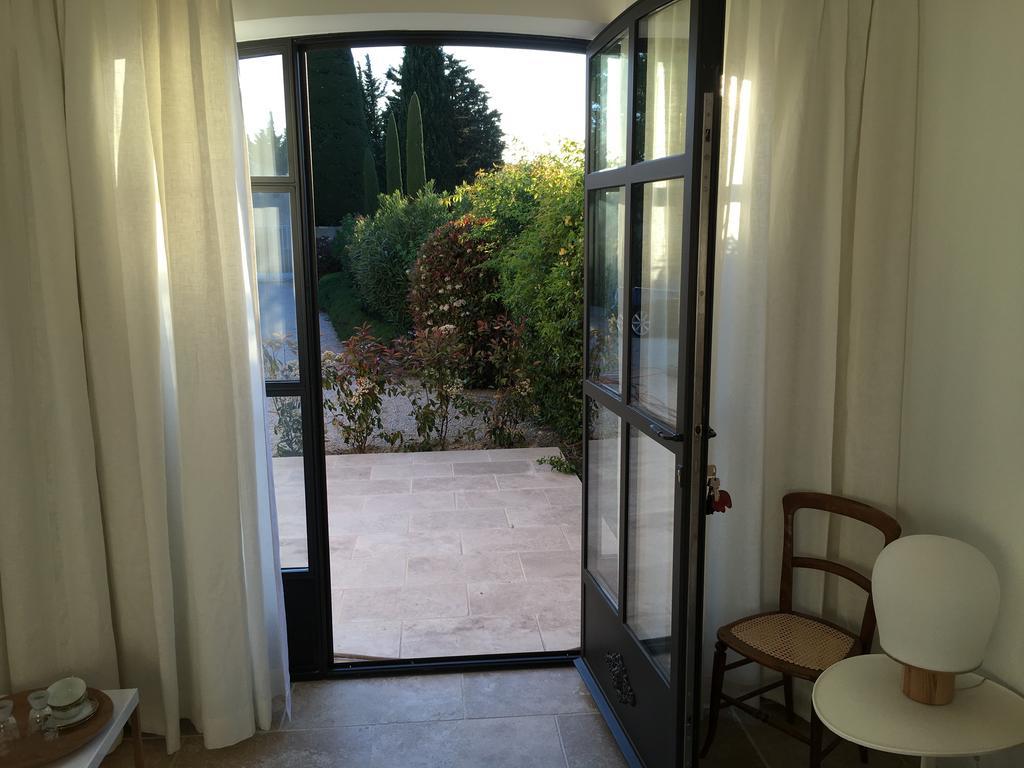 Le Mas Des Lauriers Bed & Breakfast Paradou Dış mekan fotoğraf