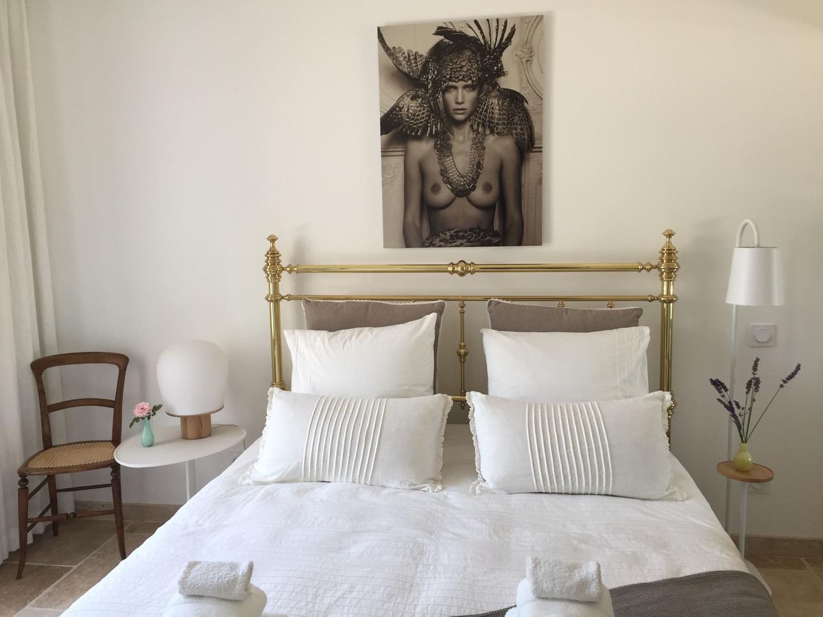 Le Mas Des Lauriers Bed & Breakfast Paradou Dış mekan fotoğraf